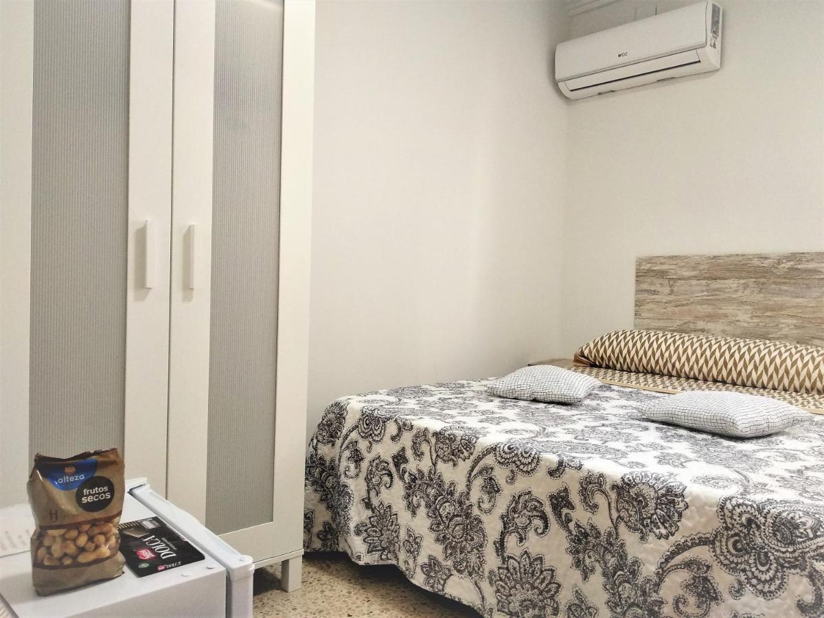 Golden Tower Pension Auto Check-In Gandia Zewnętrze zdjęcie